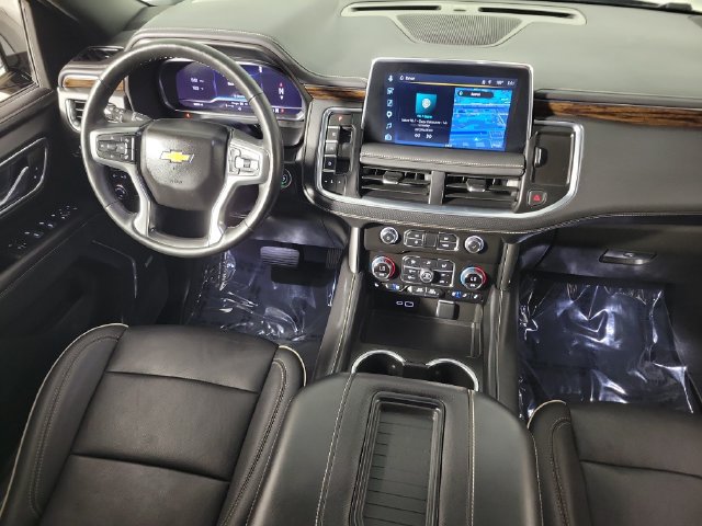 Used 2024 Chevrolet Tahoe Premier AWD/4WD image 16