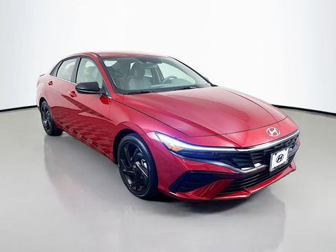 New 2026 Hyundai Elantra SEL Sport Premium FWD image 3