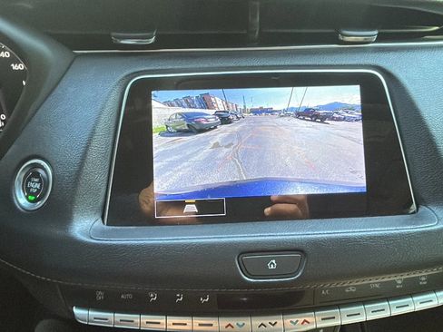 Used 2022 Cadillac XT4 Luxury w/ Cold Weather Package image 25