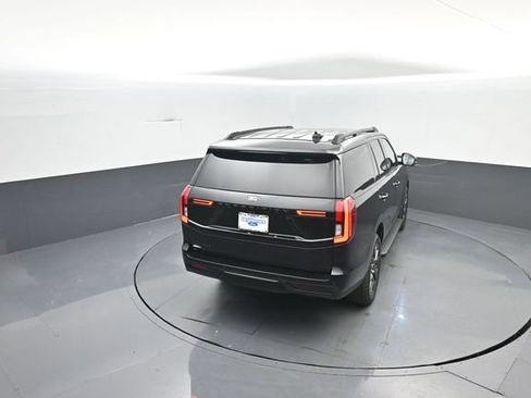 New 2026 Ford Expedition Platinum w/ Stealth Appearance Package AWD/4WD image 30