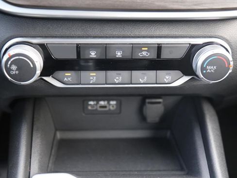 Used 2025 Nissan Altima 2.5 SV image 15