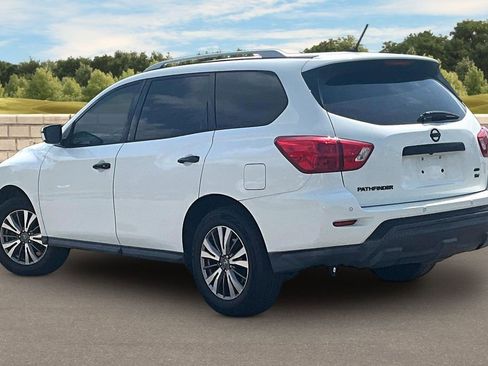 Used 2018 Nissan Pathfinder SV AWD/4WD image 11