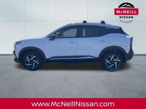 New 2026 Nissan Kicks SV w/ Cold Weather Package FWD image 5