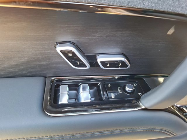 New 2027 Land Rover Range Rover Sport Dynamic SE AWD/4WD image 4
