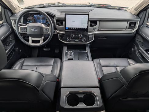 Certified 2022 Ford Expedition XLT RWD image 13