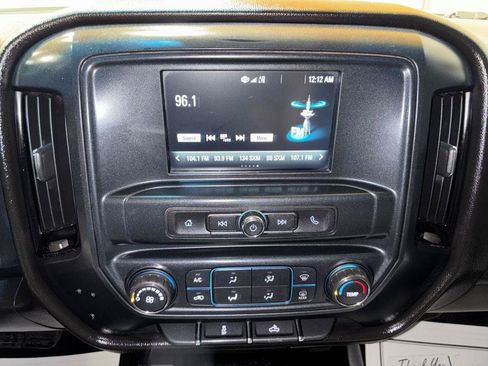 Used 2019 Chevrolet Silverado 2500 W/T AWD/4WD image 19