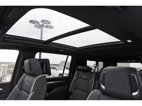 New 2026 Cadillac Escalade ESV Luxury w/ Touring Package AWD/4WD image 24