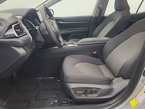 Used 2021 Toyota Camry LE FWD image 25