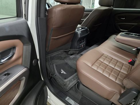 Used 2024 Nissan Titan Platinum Reserve w/ Moonroof Package image 38