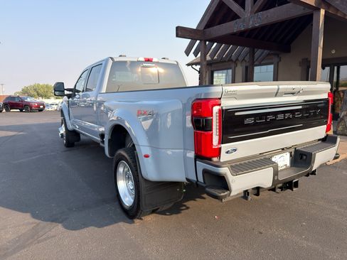 Used 2025 Ford F450 Platinum w/ FX4 Off-Road Package AWD/4WD image 5