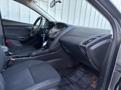Used 2015 Ford Focus SE image 14