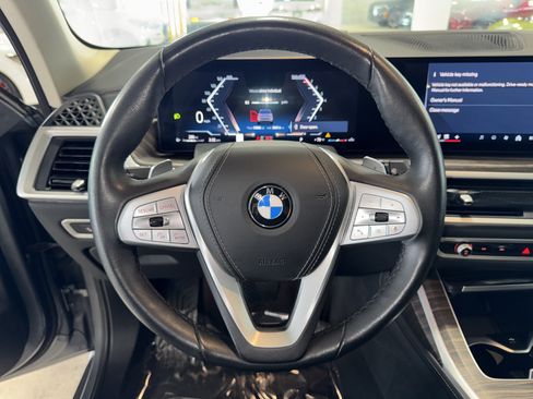 Used 2024 BMW X7 xDrive40i AWD/4WD image 25