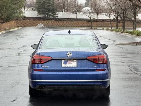 Used 2017 Volkswagen Passat 1.8T R-Line w/ R-Line Lighting Package image 5