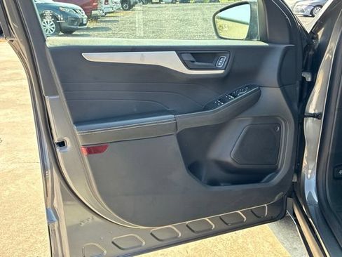 Used 2022 Ford Escape SE AWD/4WD image 17
