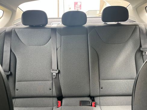 Used 2025 Kia K4 LXS image 37