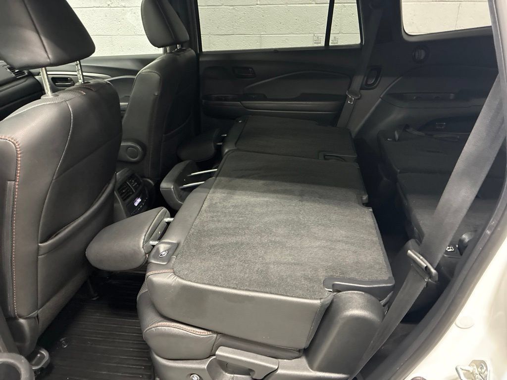 Used 2022 Honda Pilot TrailSport image 32