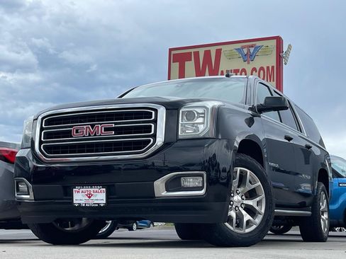 Used 2019 GMC Yukon XL SLE AWD/4WD image 1