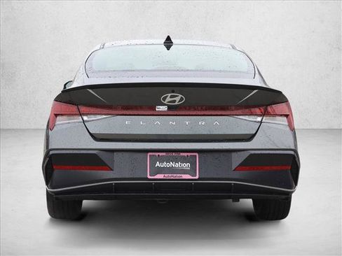 New 2026 Hyundai Elantra SEL Sport FWD image 6