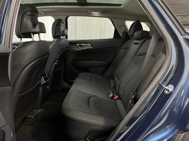 Used 2024 Kia Sportage EX w/ EX Premium Package AWD/4WD image 11