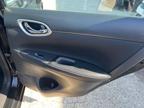 Used 2019 Nissan Sentra SV image 14