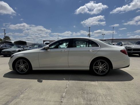 Used 2017 Mercedes-Benz E 300 image 14