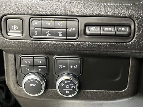 Used 2022 GMC Yukon XL Denali image 33