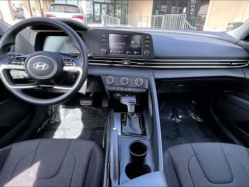 Used 2026 Hyundai Elantra SE w/ Cargo Package FWD image 12