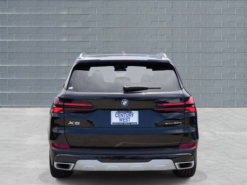 Used 2026 BMW X5 xDrive50e w/ Premium Package AWD/4WD image 3