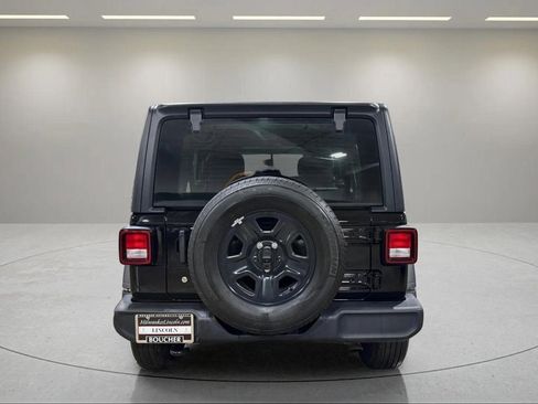 Used 2022 Jeep Wrangler Unlimited Sport image 4