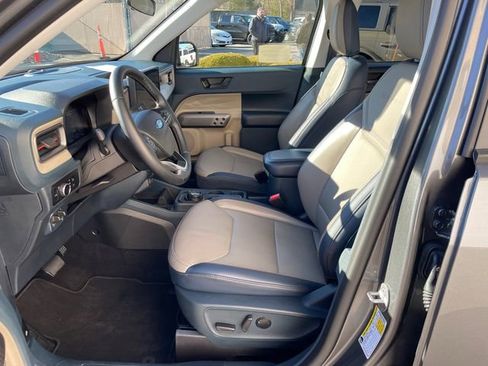 Used 2025 Ford Maverick Lariat w/ 4K Tow Package image 37