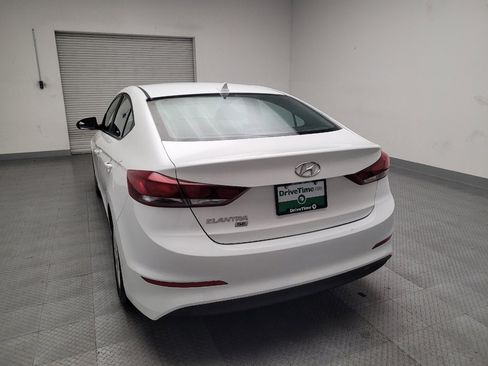 Used 2017 Hyundai Elantra SE image 6