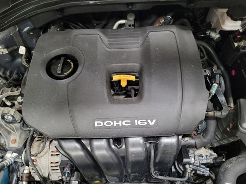 Used 2018 Hyundai Elantra Value Edition FWD image 30