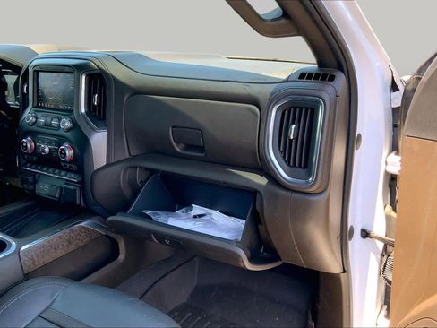 Used 2023 GMC Sierra 2500 Denali w/ Denali Ultimate Package AWD/4WD image 18