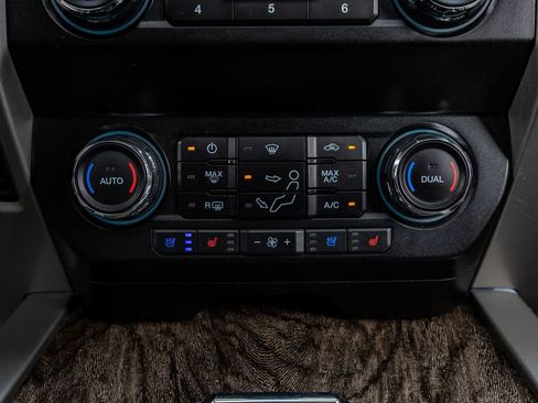 Used 2019 Ford F250 Lariat w/ Lariat Ultimate Package AWD/4WD image 26