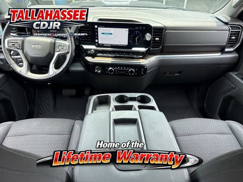 Used 2022 Chevrolet Silverado 1500 LT Trail Boss w/ LPO, Dark Essentials Package AWD/4WD image 25