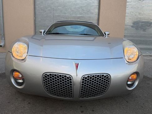 Used 2009 Pontiac Solstice Convertible w/ Premium Package image 31