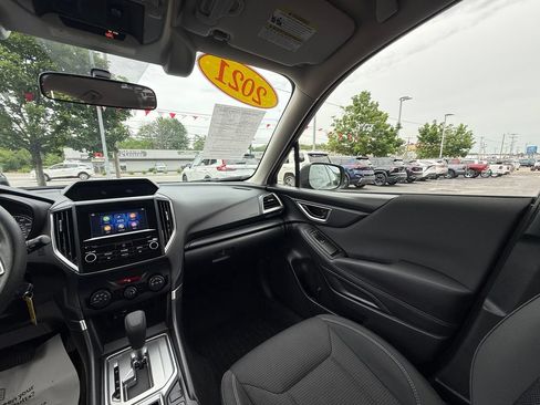Used 2021 Subaru Forester AWD/4WD image 13