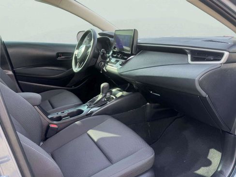 Used 2025 Toyota Corolla LE FWD image 55