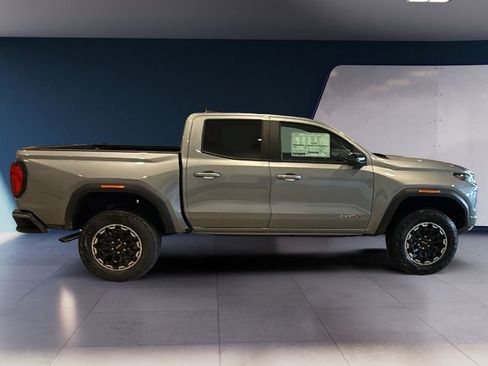 New 2026 GMC Canyon AT4 AWD/4WD image 8