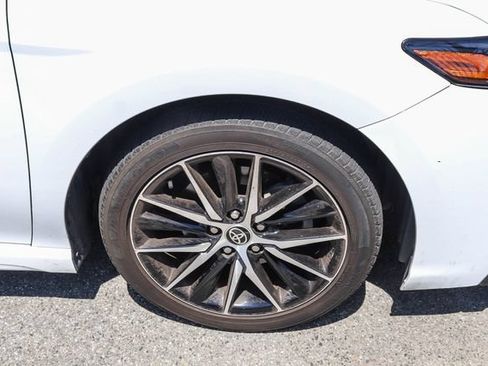 Used 2023 Toyota Camry SE FWD image 7