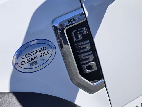 Used 2020 Ford F550 XL w/ Power Equipment Group image 12