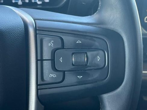 Used 2025 GMC Sierra 1500 SLT AWD/4WD image 35