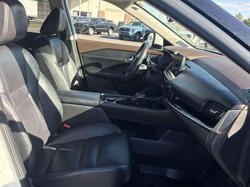 Used 2023 Nissan Rogue SL w/ SL Premium Package AWD/4WD image 9