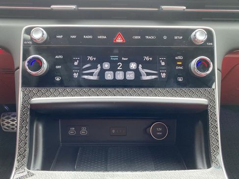 Certified 2025 Genesis GV80 3.5T e-SC image 10