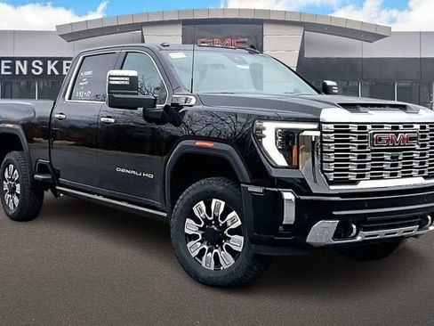 New 2025 GMC Sierra 2500 Denali image 2