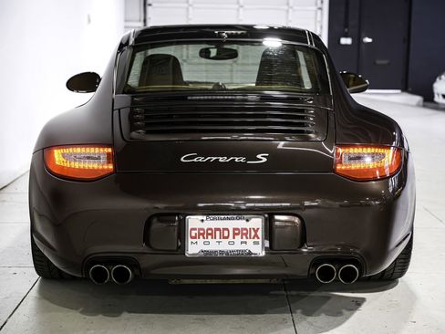 Used 2010 Porsche 911 Carrera S RWD image 4