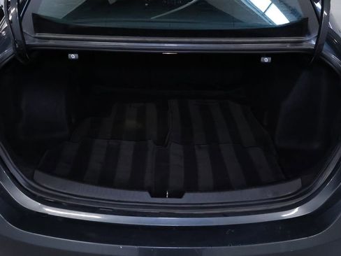 Used 2018 Chevrolet Malibu LT FWD image 15