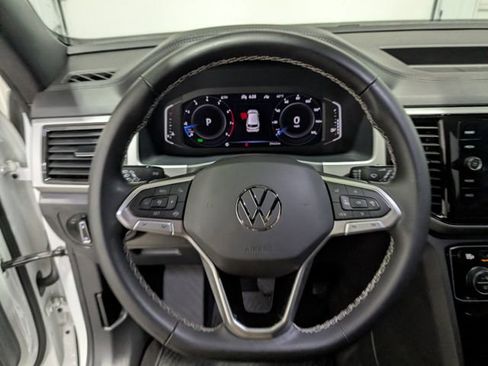 Used 2023 Volkswagen Atlas Cross Sport SE w/ Black Wheel Package AWD/4WD image 16