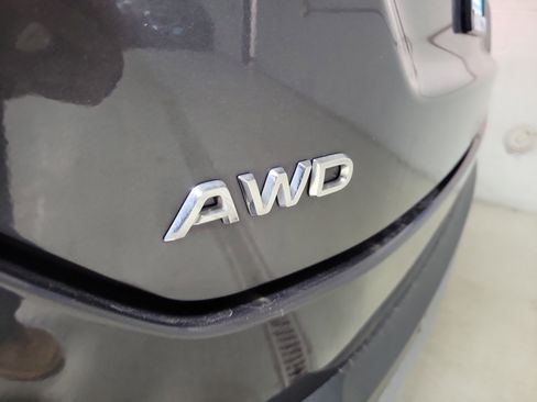 Used 2023 Honda Pilot EX-L image 8