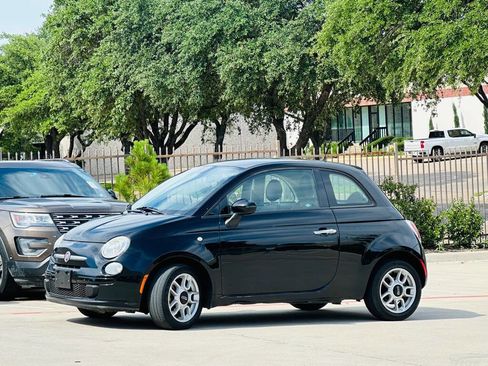 Used 2015 FIAT 500 Pop FWD image 4